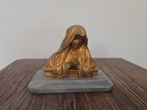 Ancienne petite statuette - , en