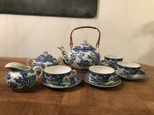 JOLI SERVICE A THÉ EN