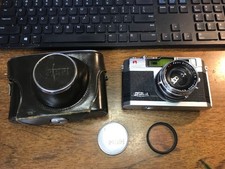 Vintage Petri 1.9 COLOR CORRECTED SUPER 35mm Camera with Leather Case