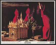 DONALD PLEASENCE PETER VAUGHAN SCALE MODEL The Pied Piper ’72