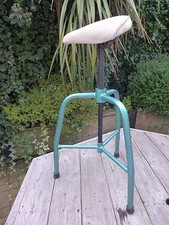 Tabouret en métal vintage