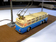 EHEIM 6108 - BRAWA - TROLLEYBUS / TROLLEYBUS H0