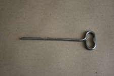 Décapsuleur ancien   et ouvre