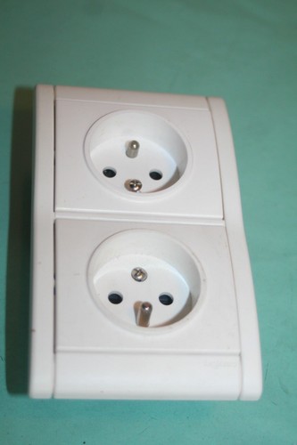 Legrand sagane double - prise, 2