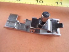 Pied élastique Pfaff, Viking, Singer, Juki, surjeteuse  #A1A333000