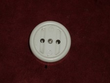 Prise en 220v 2p 16A plastique