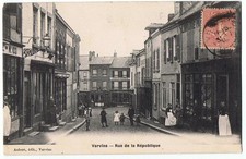 FR02 VERVINS Republique Rue librairie boucher ANIMEE