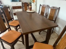 une table en bois (150x80) + 6