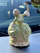 Franklin Mint Sophia Allemande Porcelain Museum of Costume 1982 Figurine