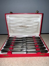 12 GRANDS COUTEAUX METAL