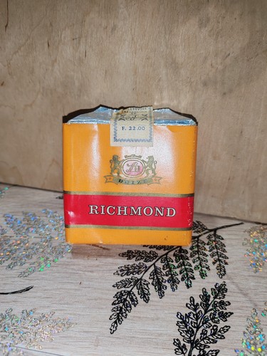 Ancien paquet cigarettes - de,