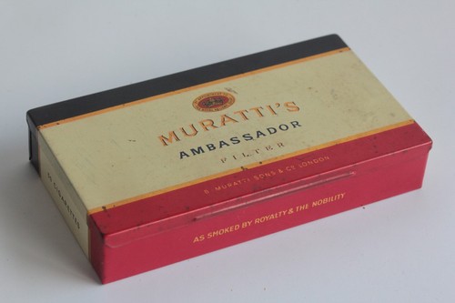 Boîte cigarettes tôle - à,