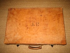 Grande Valise Ancienne de voyage en Cuir Initiale monogramme J.P
