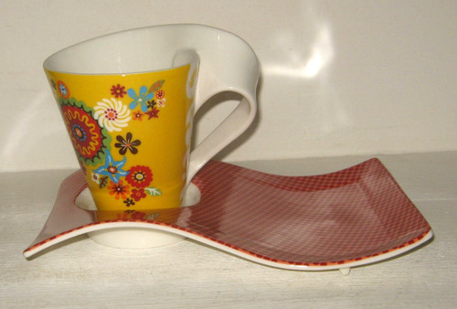 Grande tasse mug sous tasse