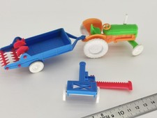 NOREDA JOUETS DE BAZAR ANCIENS TRACTEUR REMORQUE MÉCANISÉE ET HERSE  +++