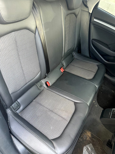 Banquette arrière - ,