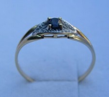 bague or jaune saphir bleu