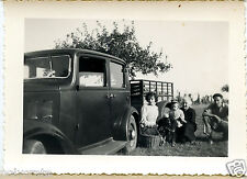 Citroën Rosalie antique car family portrait - antique photo