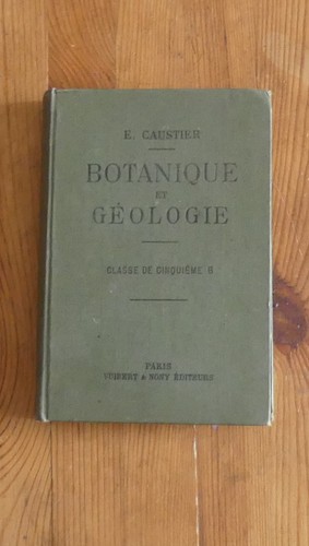 Livre scolaire ancien