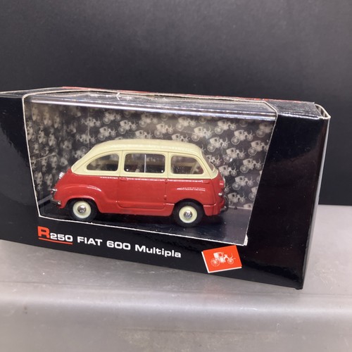 Brumm fiat 600 - 1/43,