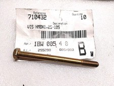 1 AXE DE FIXATION MOTEUR