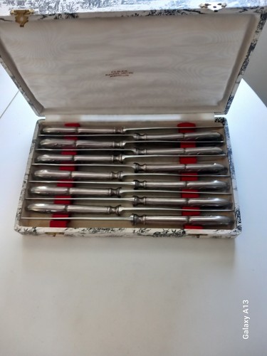 Couteaux métal argenté - 12,