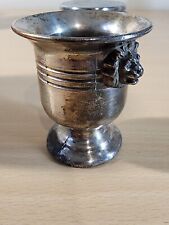 Ancien gobelet ou mortier