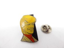 PIN'S PINS PIN BADGE - COMIC - RIC RATTLE - LOMBARD - TIBET SHOWER - COMICS