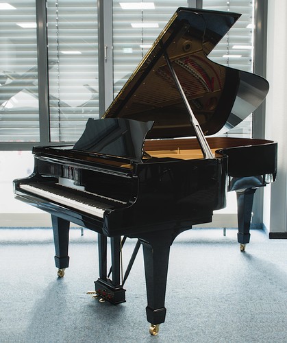 Steinway sons 211 piano - sons, b-211