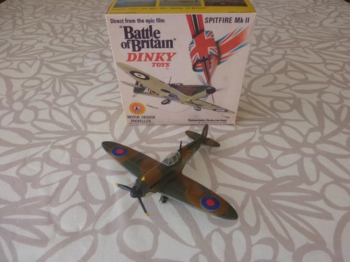 Dinky toys avion 719 spitfire - avion,