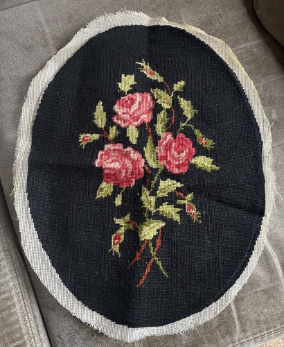 Ancienne broderie petit - ancienne,