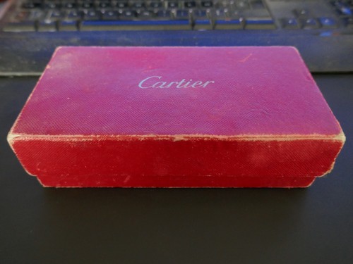 Tres ancienne boite - tres,