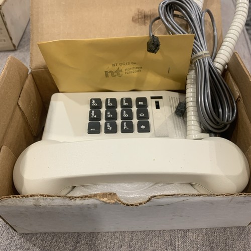 Vintage itt telephone - telephone,