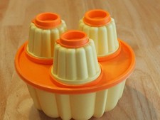 DLG Tupperware  Moules à