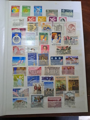 Album timbres etranger - timbres,