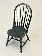 DOLLHOUSE MINIATURE GREEN DISTRESSED BOW BACK WINDSOR CHAIR