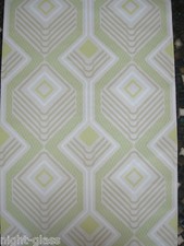 1 ROULEAU DE PAPIER PEINT