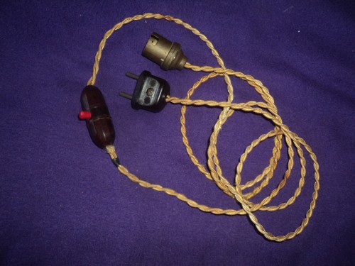 Ancienne lampe ensemble - ancienne,
