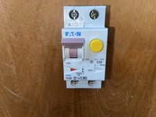 DISJONCTEUR DIFFERENTIEL 32A