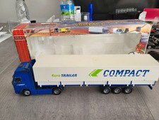 Camion VOLVO FH16 semi bâché