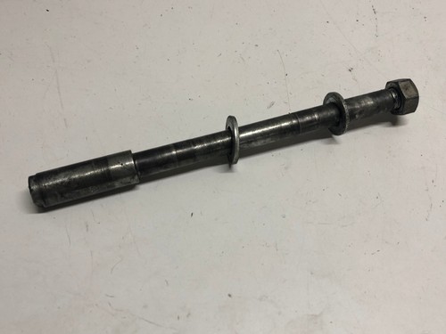 Axe roue avant - un, de