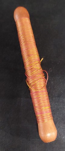 Bobine bois avec fil - bois,