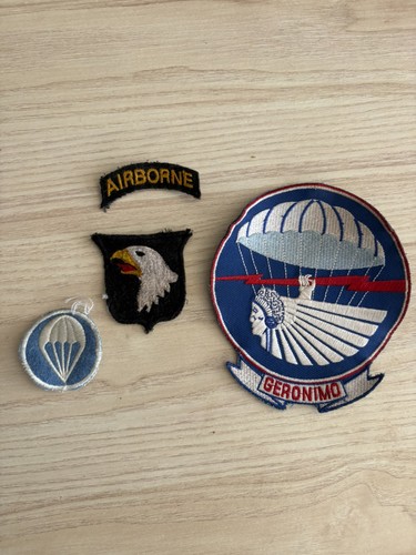 Lot insignes ww2 - insignes, us