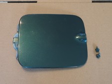 READ 99-04 Chevrolet Tracker Suzuki Vitara XL-7 Fuel Gas Filler Door Green Z2T