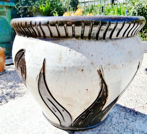 Cache pot gres - cache,