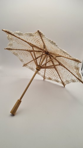 Ombrelle pour poupée - , ancienne