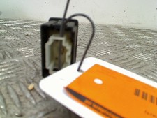 MISCELLANEOUS SWITCHES Mazda Tribute SUV 3.0 V6 24V 4x4 (AJ) 2005