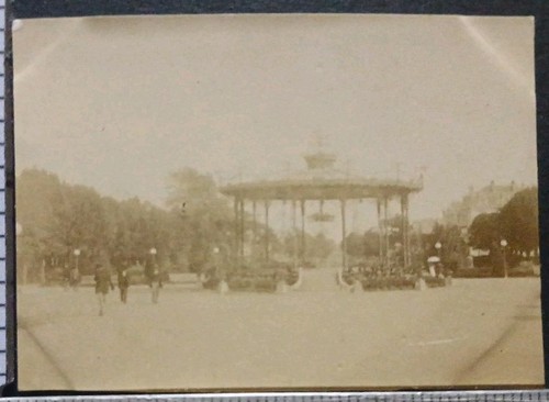 D49 angers 1898 kiosque - c.1898, le