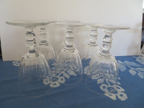Anciens grands verres - verres, eau