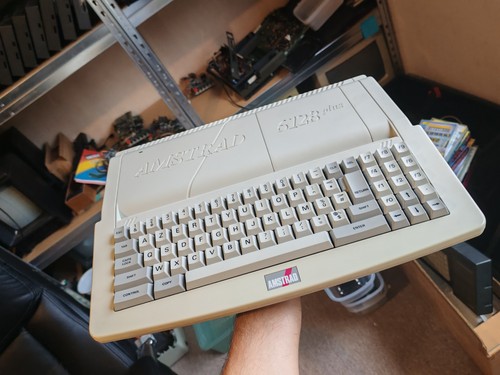 Amstrad 6128 plus - , clavier